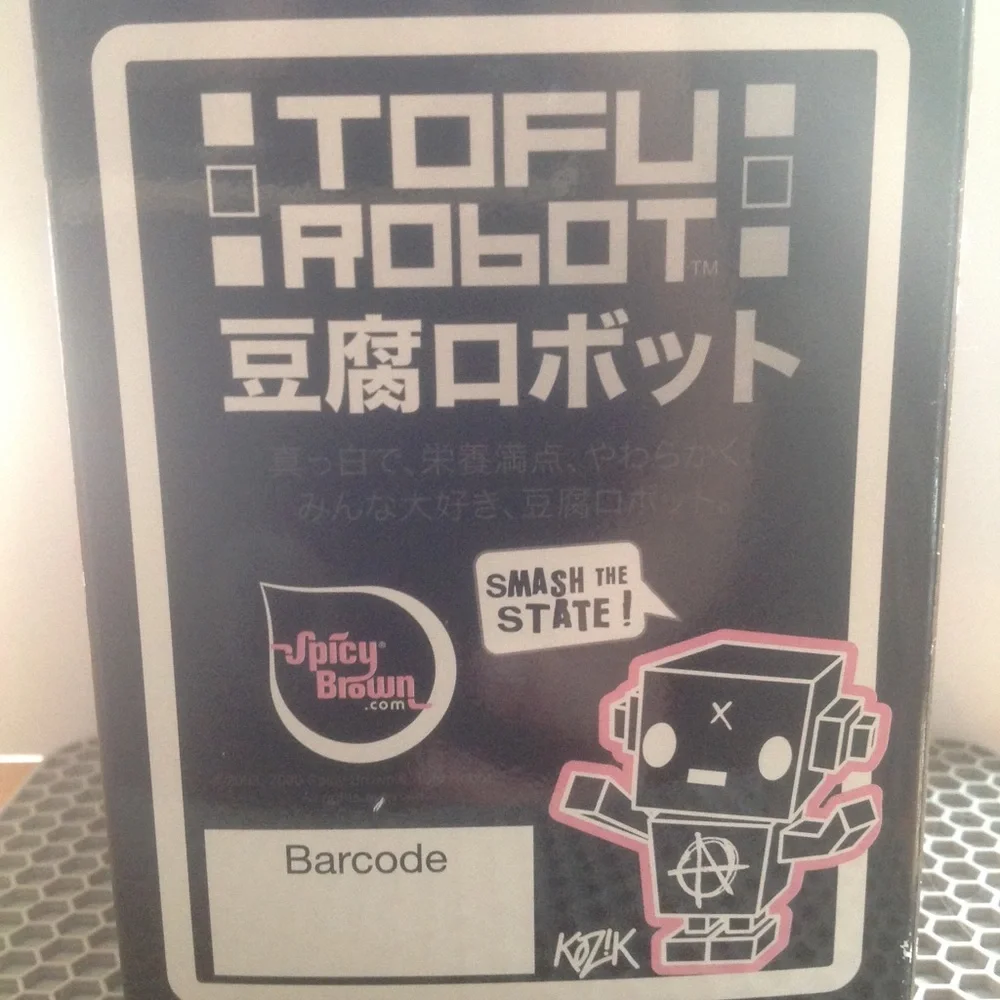 Kid Robot ( Tofu Robot ) By: Kozik - Picture 5 of 13